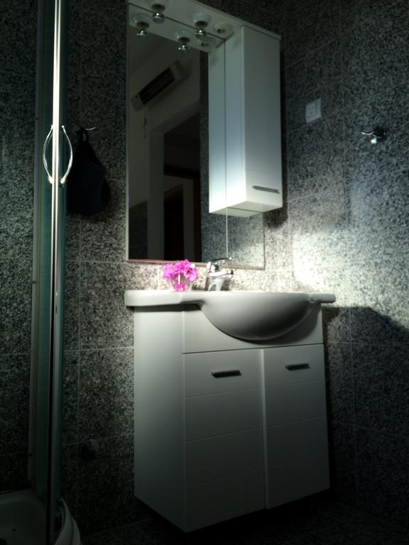 Holiday Home Mala Duba Živogošće الغرفة الصورة